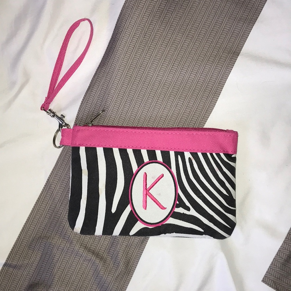 Small wristlet